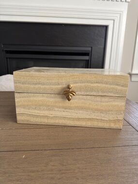 Kirklands Beige Marble-Effect Jewelry Box with Gold Leaf Pull